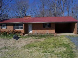 5909 Old Troy Rd, Asheboro, NC 27205
