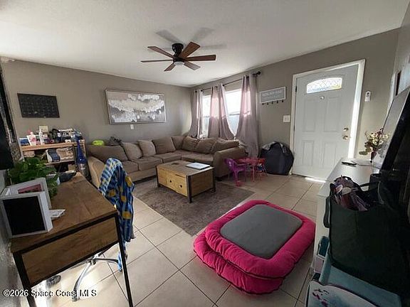 3rd image of 2847 Colbert Cir