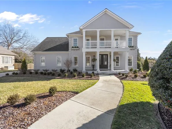 4304 Hardin Ct, High Point, NC 27265