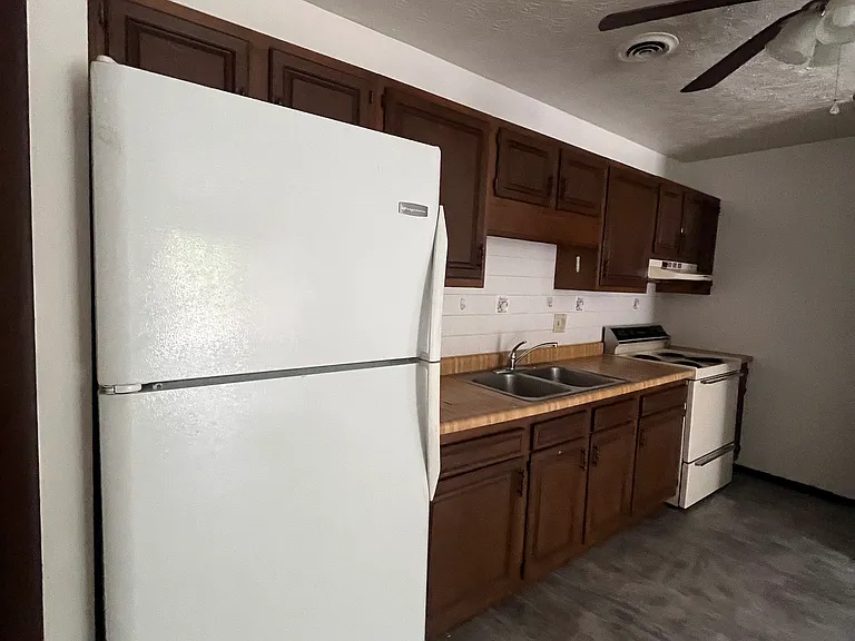 88 Palomino Dr #8 — Photo 2