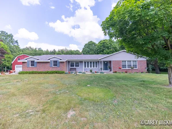 3910 Walker Ave NW, Grand Rapids, MI 49544