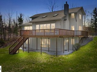 10746 Deal Rd, Williamsburg, MI