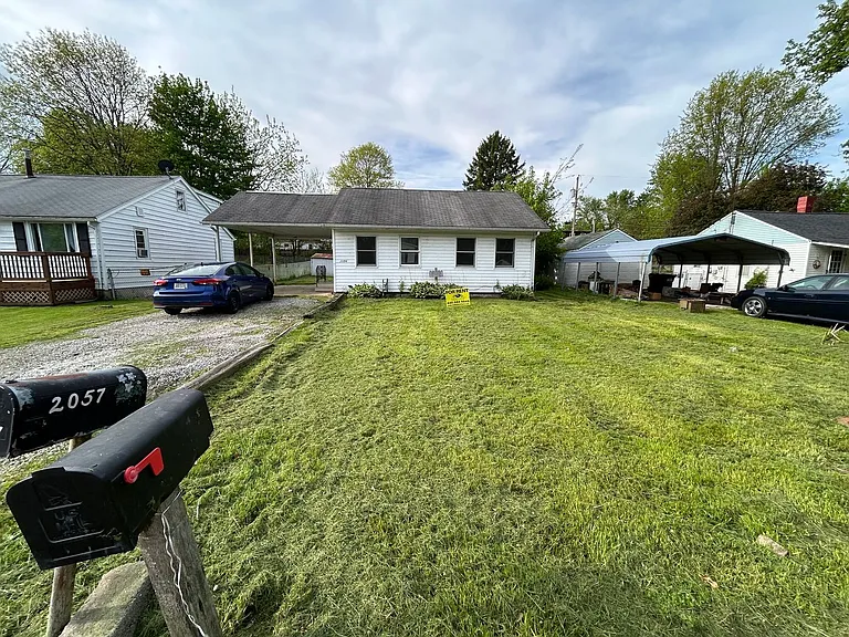 2056 McKinley Ave — Photo 1