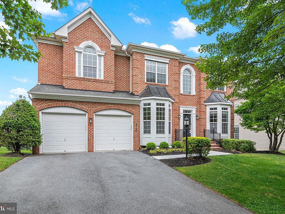 1st image of 2510 Stone Cliff Dr