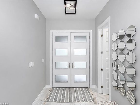 5th image of 76 Grandville Cir