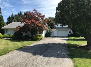 1883 E Tuttle Park Rd, Madison, OH 44057