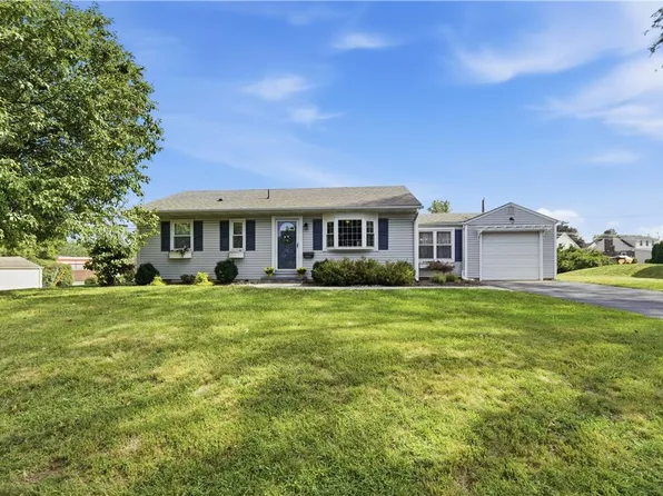 4251 Oakleigh Rd, Allentown, PA 18104