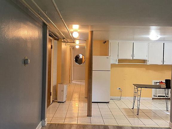 3rd image of 1843 W Lunt Ave #Basement