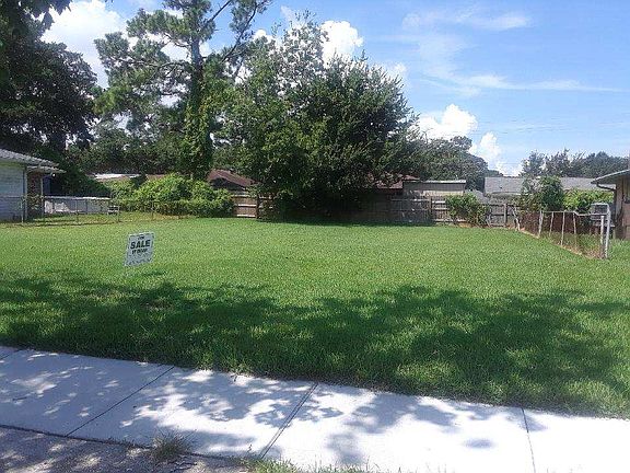 4th image of 4558 Cerise Ave