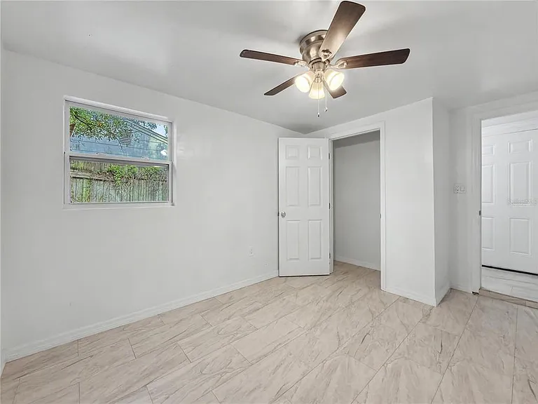 2848 W Harwood St — Photo 14