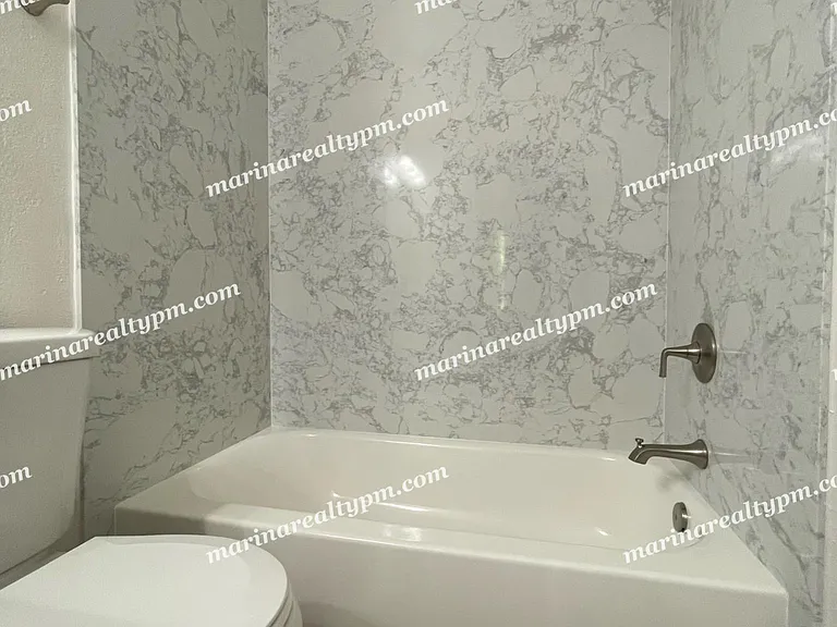 211 Del Luz Ct — Photo 23