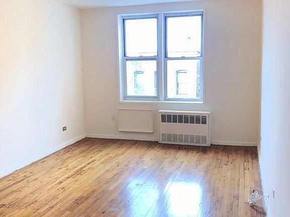 4th image of 4014 62nd St APT 5D