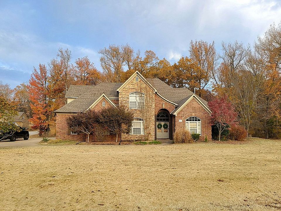 1st image of 3434 Woodland Trce N