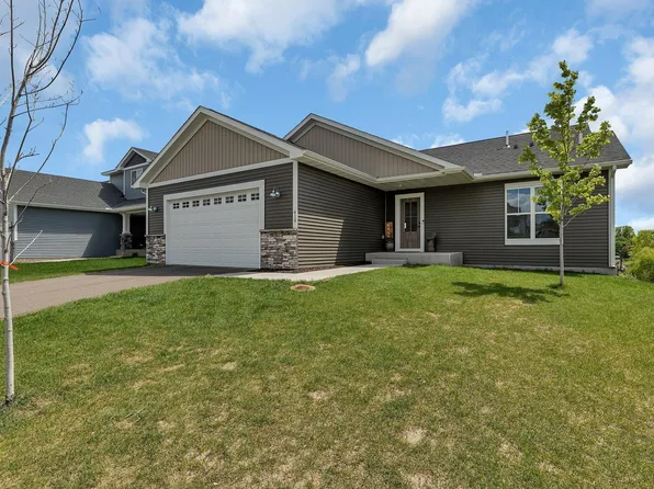 419 Bluebird Dr NW, Isanti, MN 55040