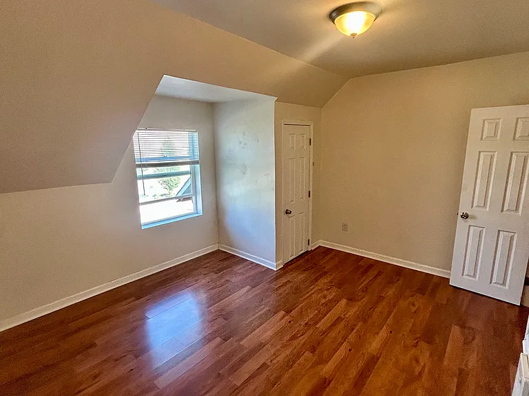 604 W Augusta Ave #7 — Photo 6