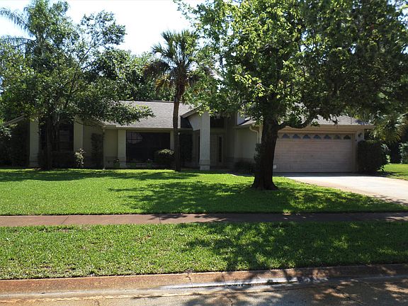 5th image of 4155 Hemlock Ln