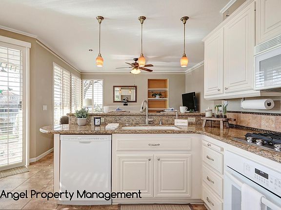 3rd image of 3610 W Island Ct