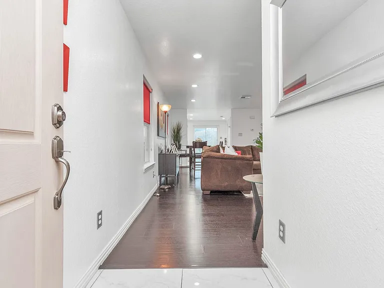 7327 Enchanted Creek Dr — Photo 4