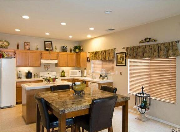5th image of 6097 N Linda Ln