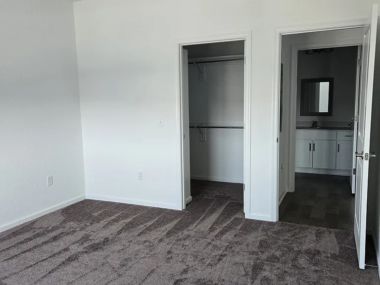 1728 Vankar Dr — Photo 6