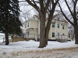 722 E Call St, Algona, IA 50511