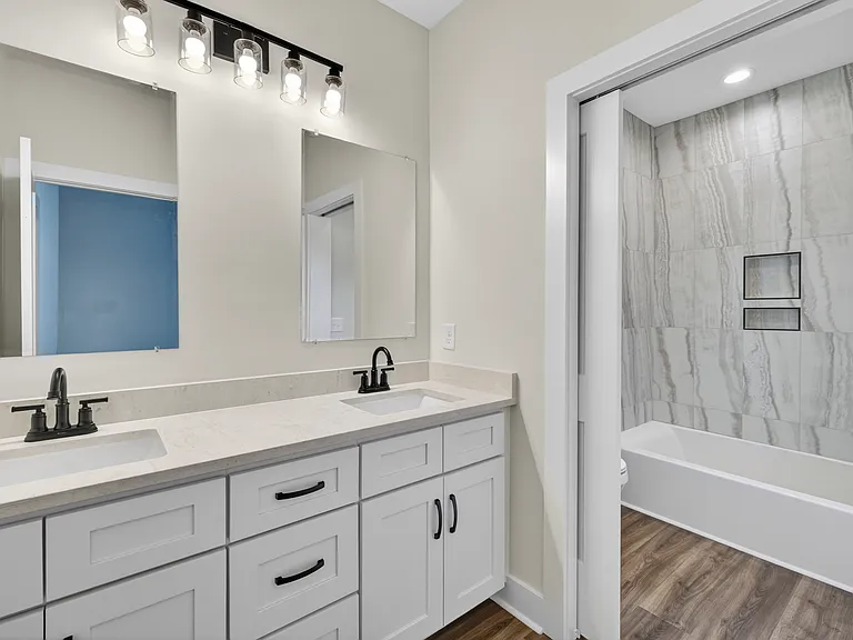 106 Lee Dr — Photo 18