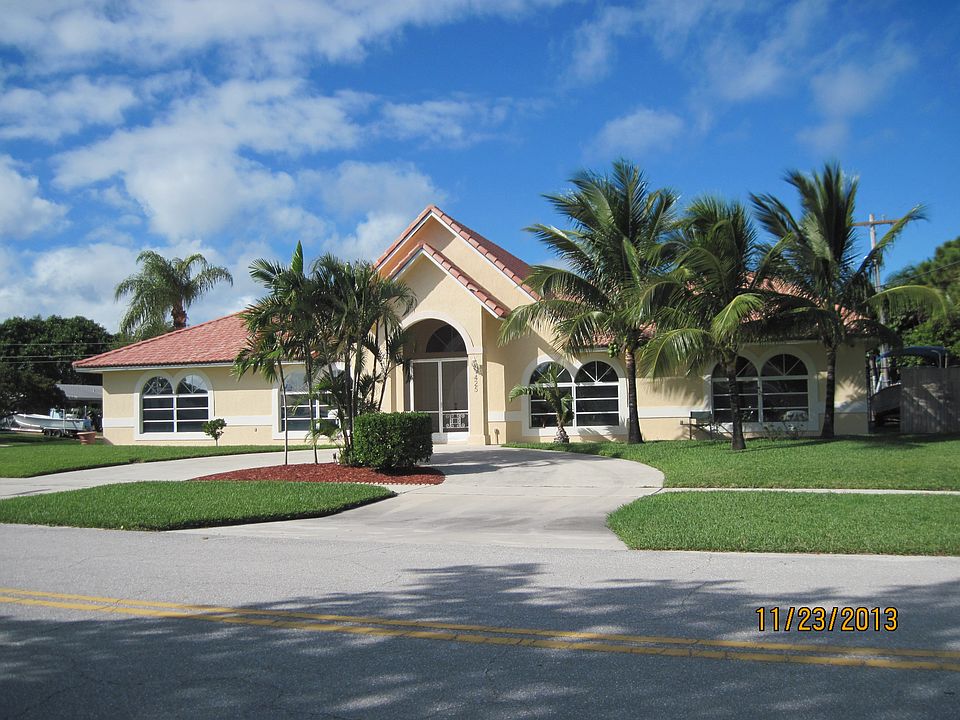 1st image of 425 Anchorage Dr