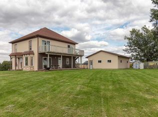 8144 Adams Rd, Fairbank, IA 50629
