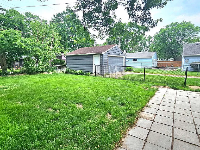 3029 Texas Ave S — Photo 22