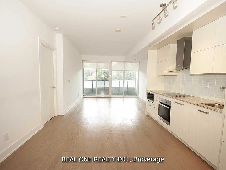 3018 Yonge St #305 — Photo 2