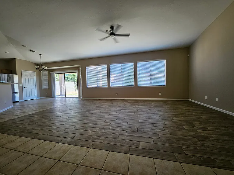 13641 W Evans Dr — Photo 2