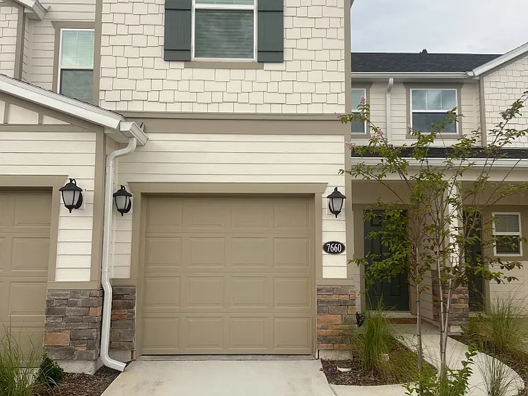 7660 Merchants Way — Photo 1