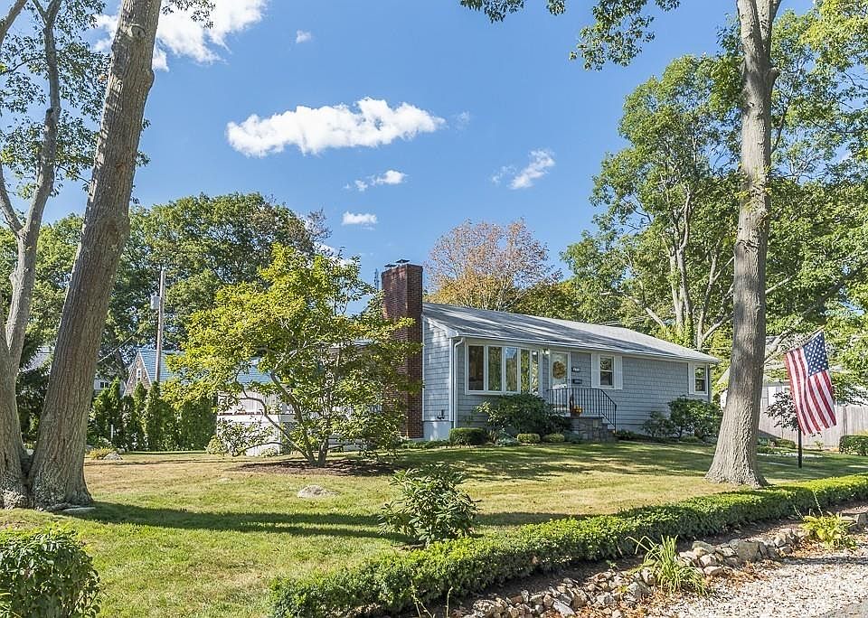 1st image of 35 Linden Ave