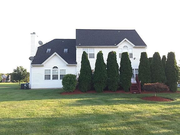 3rd image of 16 Rolling Hills Dr