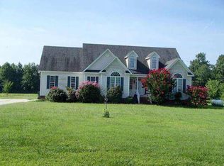 7287 Gourd Branch Rd, Lucama, NC 27851