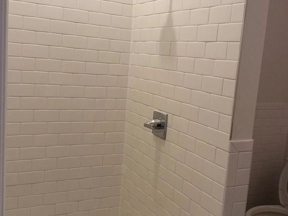 5th image of 2533 Poplar St Floor 1