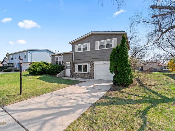 4827 Imperial Dr, Richton Park, IL 60471