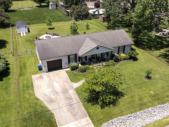 4th image of 802 S 17th St
