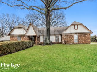 3854 Waterfall Dr, Memphis, TN 38133