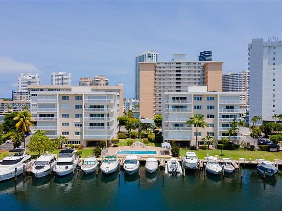 2nd image of 120 Golden Isles Dr APT 33B