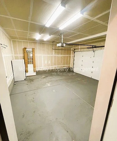 246 Boardwalk Ave — Photo 26