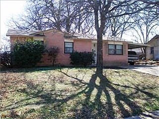 2nd image of 2440 Lindale Ln