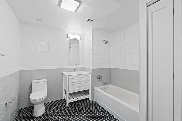 Rented by Modern Spaces | media 4