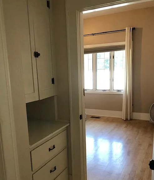hallway to primary -built in storage