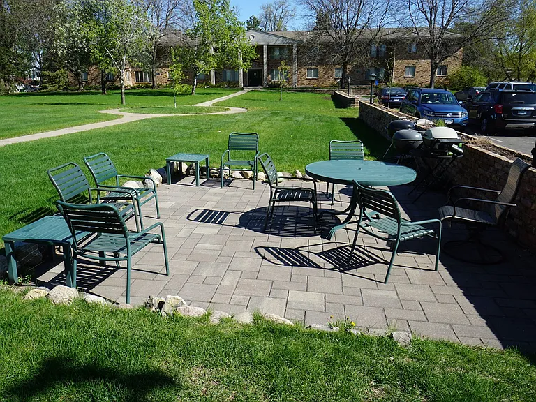 Maple Commons Apartments — Photo 14