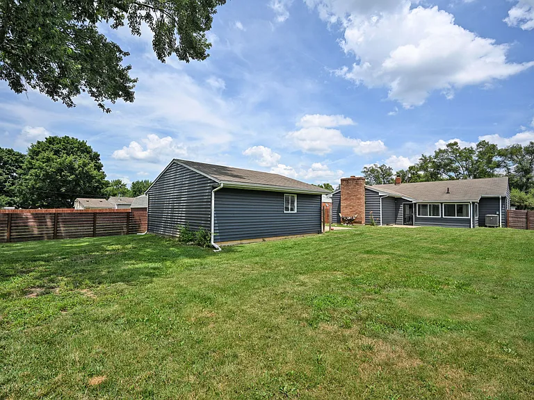 409 Glenn St — Photo 40