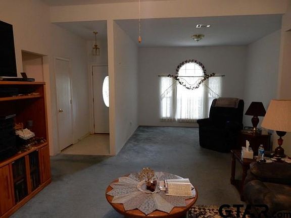 5th image of 15207 Country Acres