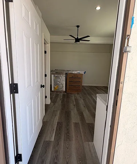 2117 E Division St — Photo 18
