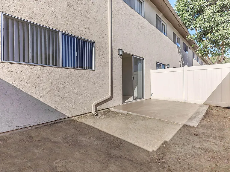 San Carlos and San Juan Apartment Homes — Photo 45