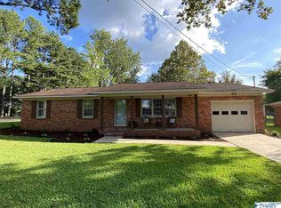 2209 Lasabre Ln SE, Decatur, AL 35601